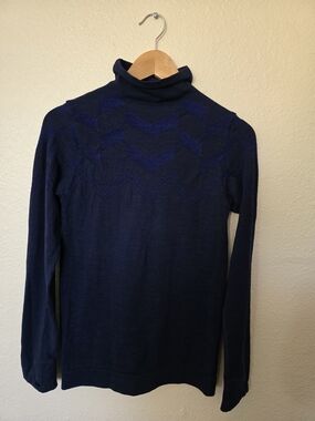 Athleta Waffle Knit Top, size M